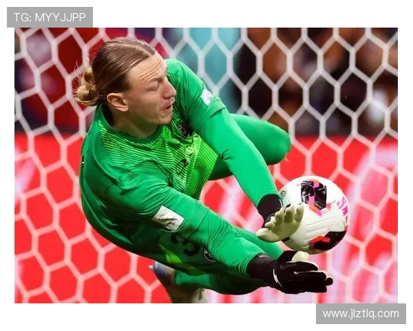 洲际杯点球大战四连扑萨福诺夫缔造历史性体育瞬间门将社媒定格 洲际杯点球大战四连扑萨福诺夫缔造历史性体育瞬间门将社媒定格