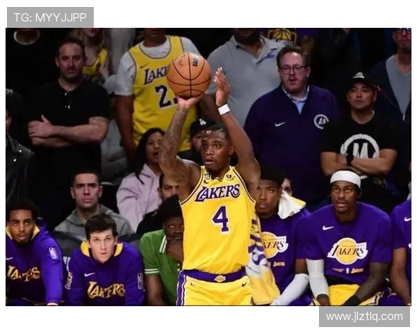 芬尼史密斯出战成疑明日对阵湖人轮换或生变球队策略受考验赛前 芬尼史密斯出战成疑明日对阵湖人轮换或生变球队策略受考验赛前